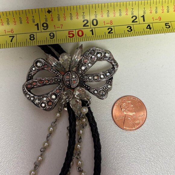 Kirks Folly Western Swarovski Crystal Leather Bolo - Picture 4 of 4